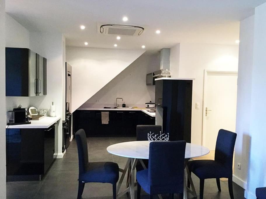 150 M² Fully Furnished Loft Lägenhet Lille Exteriör bild