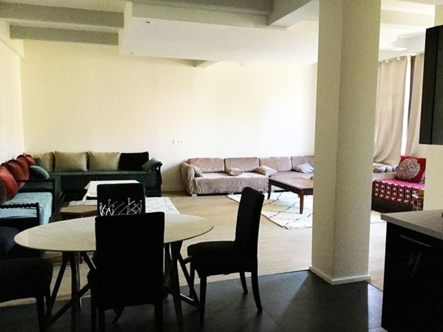 150 M² Fully Furnished Loft Lägenhet Lille Exteriör bild